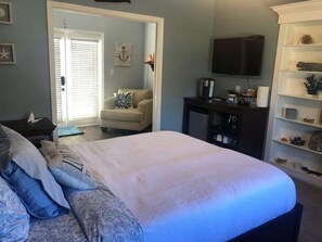 1 slaapkamer, een strijkplank/strijkijzer, wifi, beddengoed