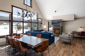 Interior - Zephyr Mountain Lodge 2800 | Ski In Ski Out | Penthouse Condo (Winter Park)