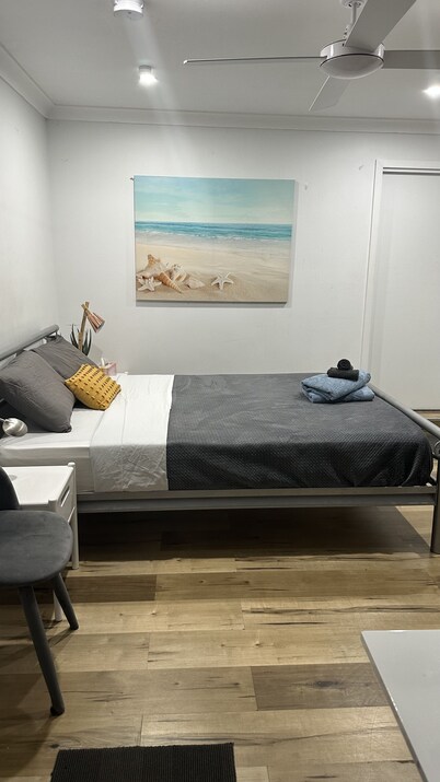 Cosy Private Studio / Hotel style in Five Dock