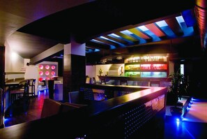 Bar (on property) - Ramyas Hotels (Tiruchirappalli)
