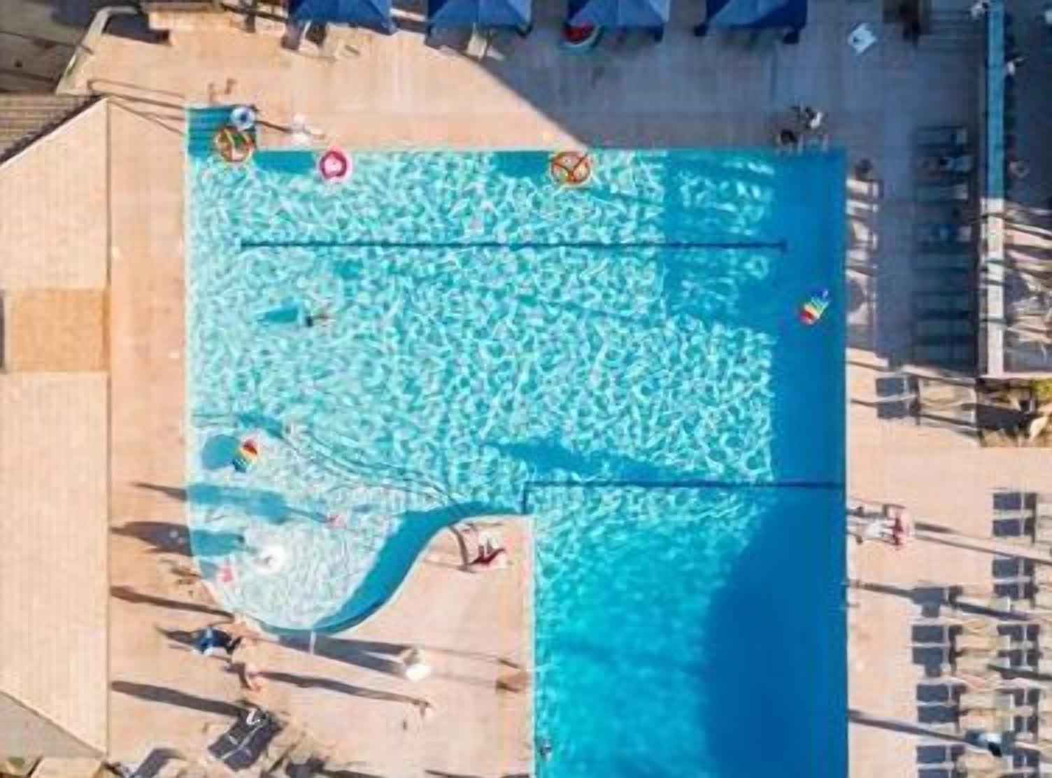 Villa 13, 4 bedroom!  Pool, Hot Tub, Pickleball