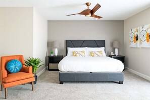 4 habitaciones, tabla de planchar con plancha, wifi y ropa de cama