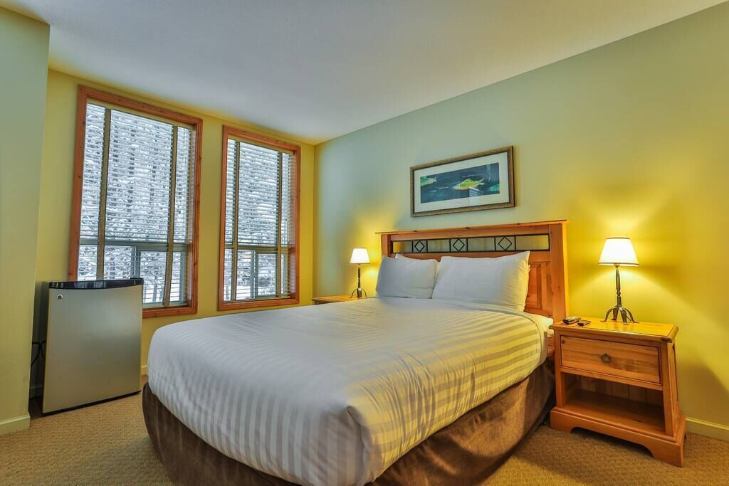 2 多间卧室、免费 WiFi、床单