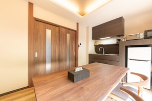 House, Non Smoking | Private kitchen | Fridge, microwave, stovetop, electric kettle - Kyougu Bietsu (Hakone)