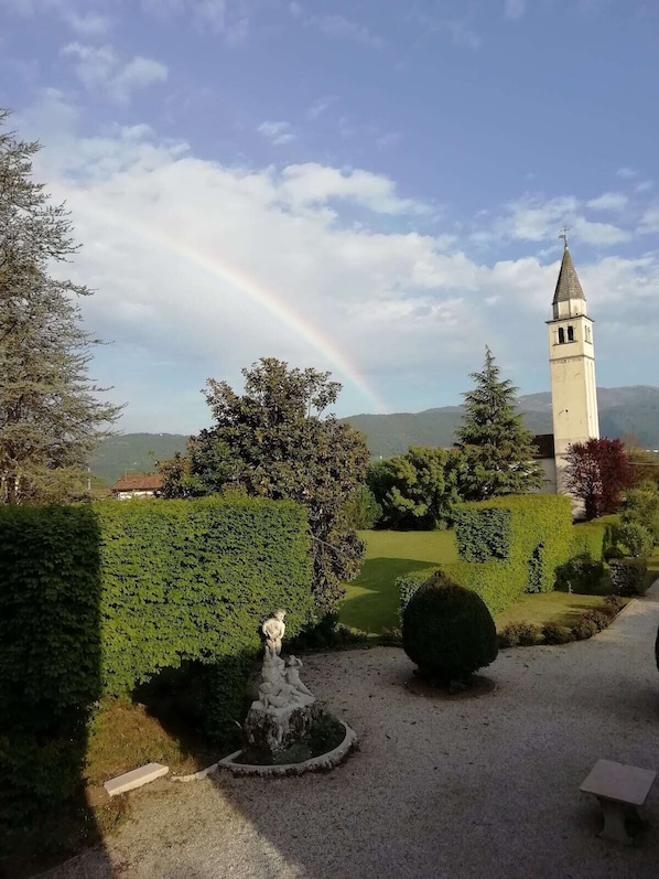 Enceinte de lâhĂ©bergement