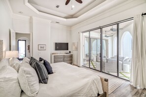 4 slaapkamers, een strijkplank/strijkijzer, wifi, beddengoed