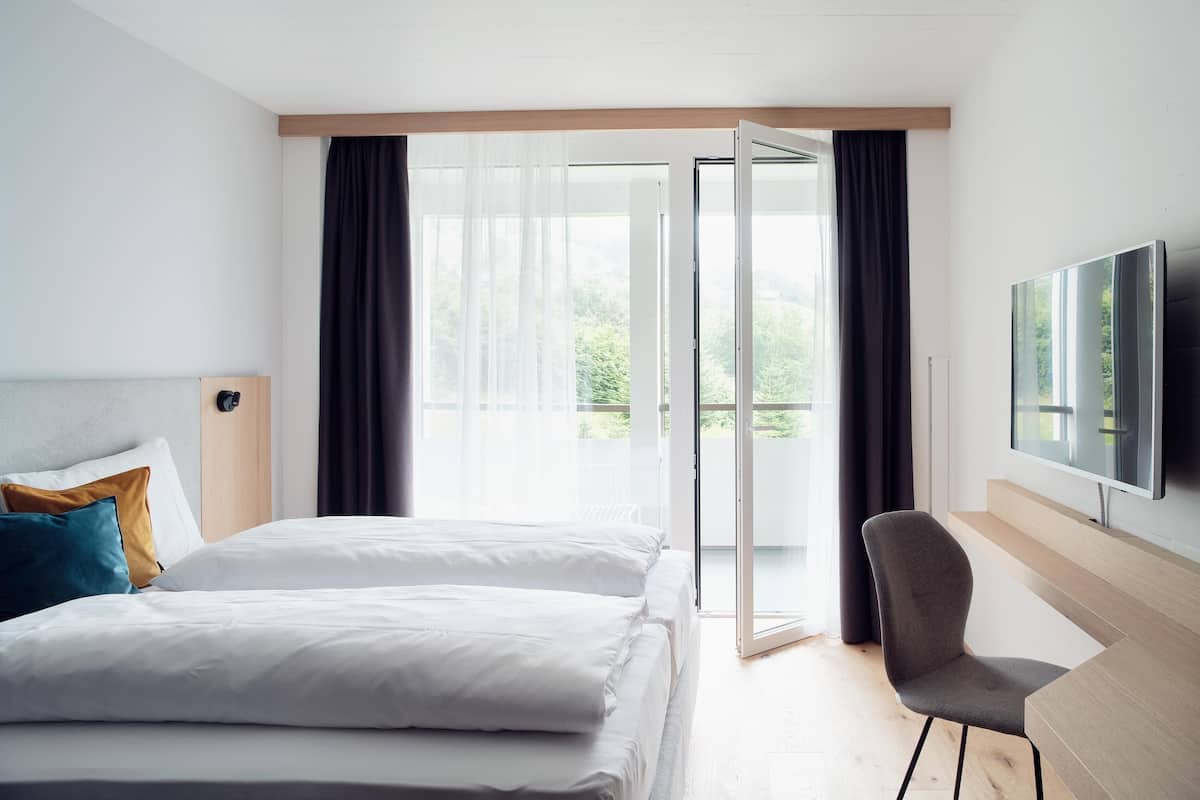 Standard Double or Twin Room | In-room safe, desk, free WiFi