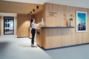 Check-in/check-out kiosk - Hotel Neu-Schönstatt (Quarten)