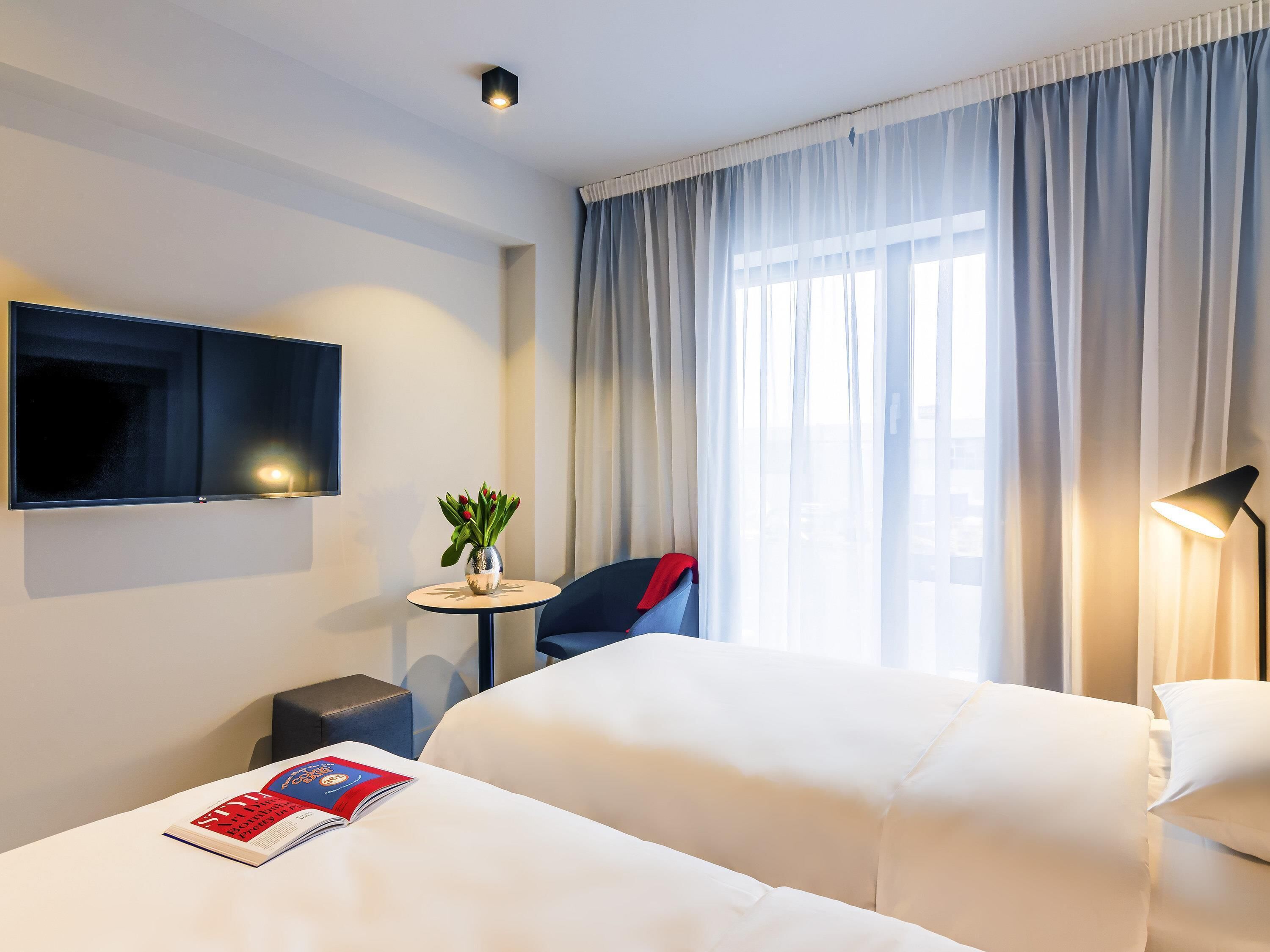 minibar, in-room safe, desk, blackout curtains