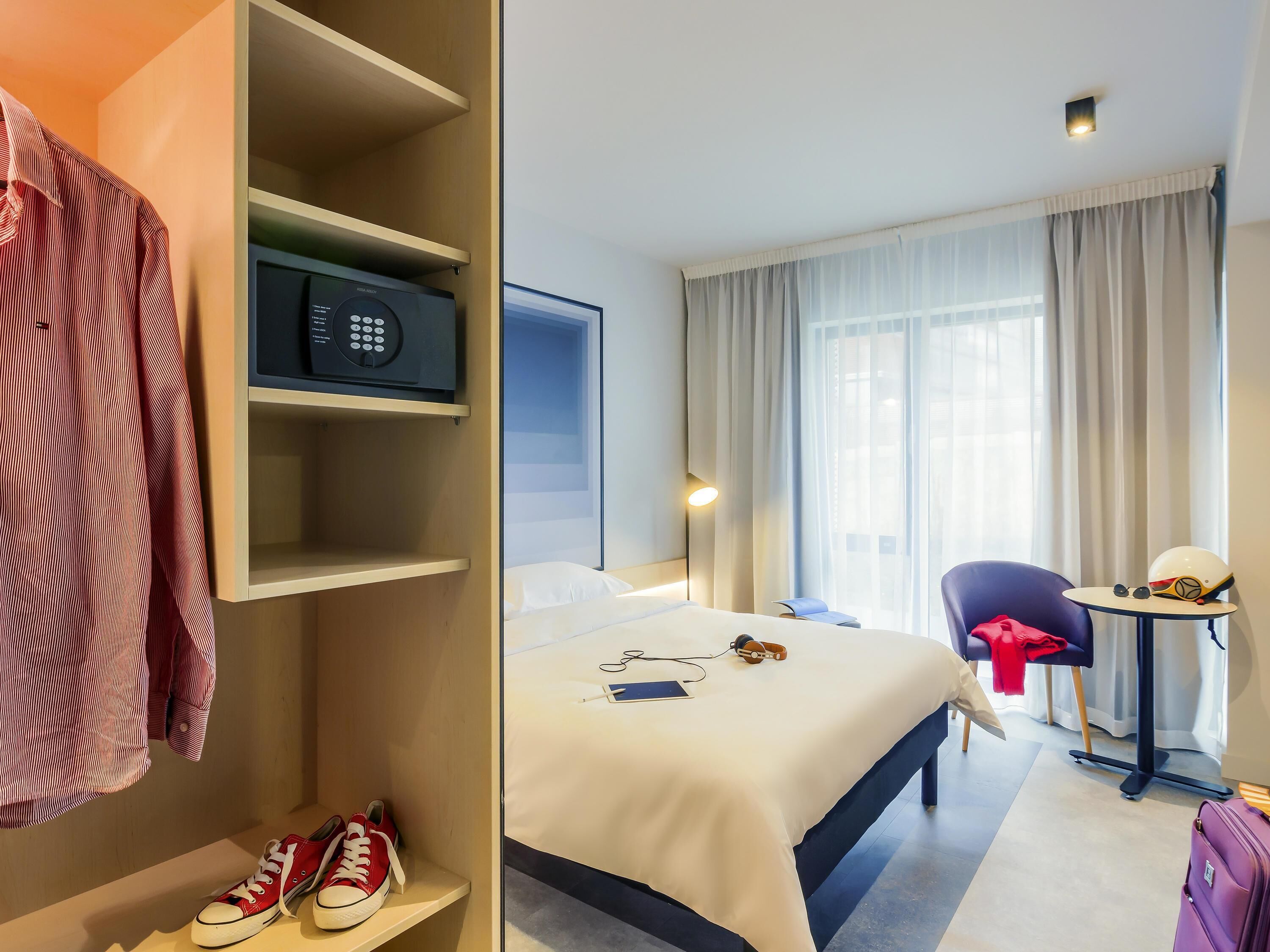 Minibar, in-room safe, desk, blackout drapes