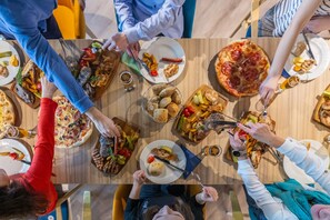 Lunch and dinner served, international cuisine - ibis Timisoara City Center (Timisoara)