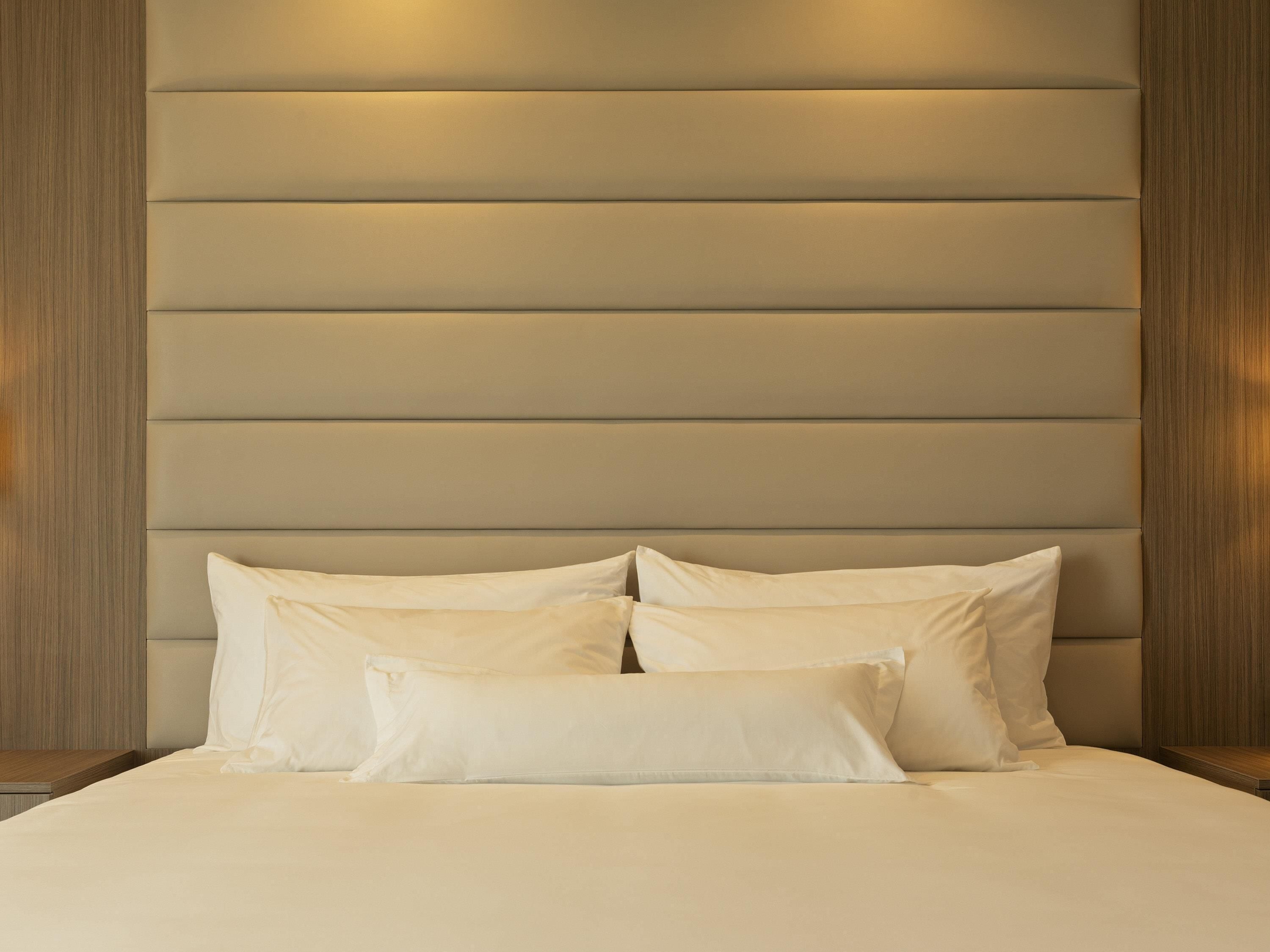 Hochwertige Bettwaren, Daunenbettdecken, Minibar, Zimmersafe