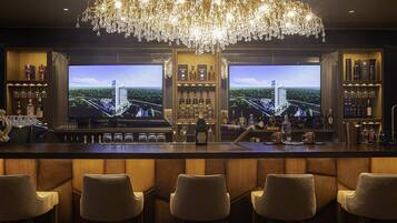 2 bars/lounges, rooftop bar