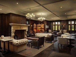 Champagne bar