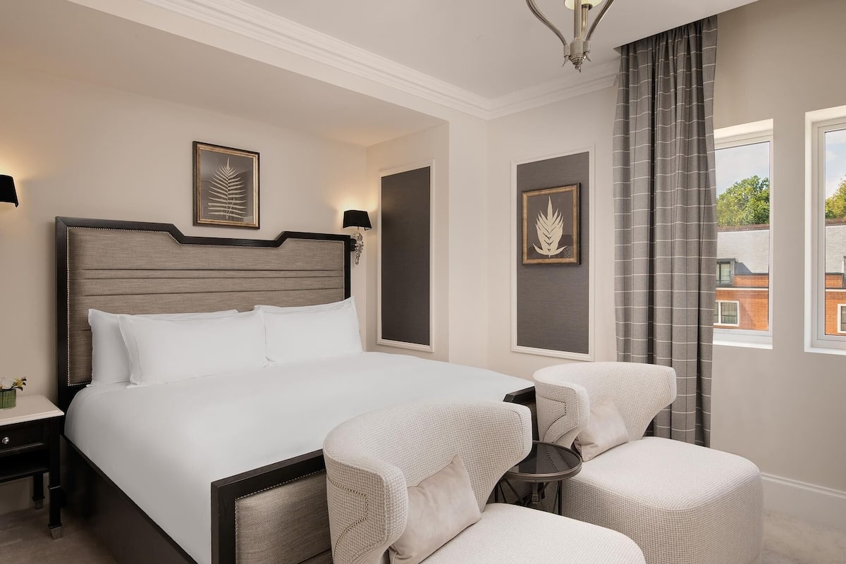 Luxury Two Bedroom King Suite | Hypo-allergenic bedding, minibar, desk, soundproofing