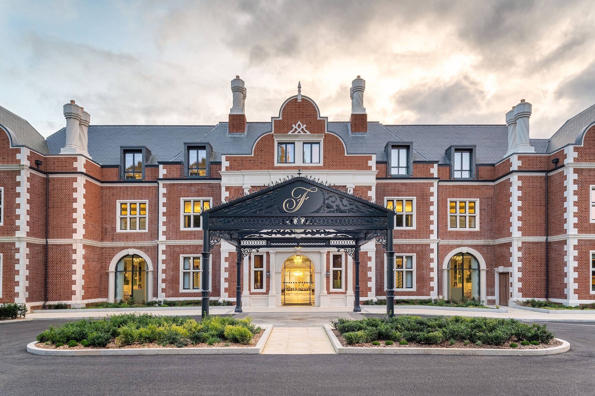 5 Star Hotels