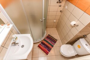 Signature Apartment | Bathroom - Dalmatian Cottage, Pedestrian Zone (Split)