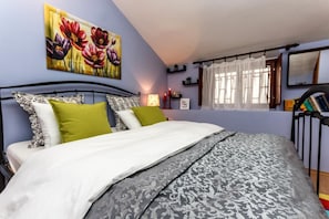 Signature-Apartment | 1 Schlafzimmer, Schreibtisch, kostenloses WLAN, Bettwäsche
