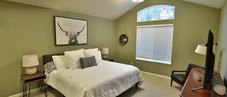 4 bedrooms, iron/ironing board, travel crib, free WiFi