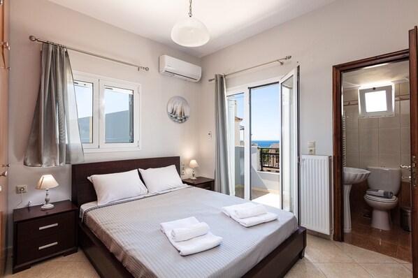 Apartment, 3 Bedrooms, Sea View