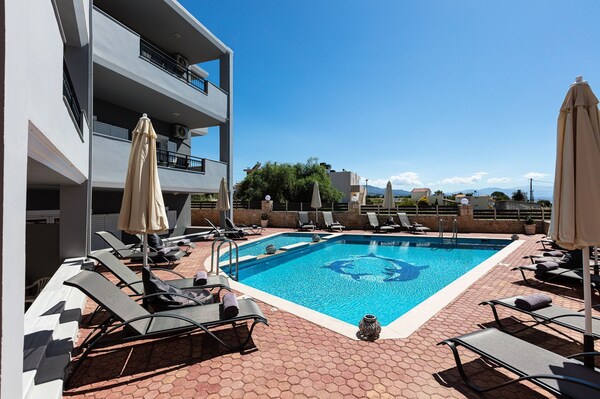 Helena's Aparthotel - Creta
