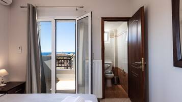 3 bedrooms, in-room safe, soundproofing, iron/ironing board