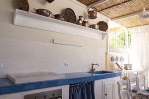 Exklusiv villa | Eget kök | Stort kylskåp, mikrovågsugn, ugn och espressobryggare