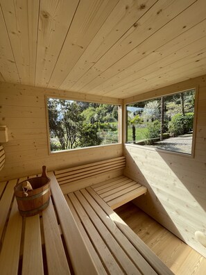 Sauna - Historic villa, 1 km to the beach, 500m to the city, pool, sauna (Riva del Garda)