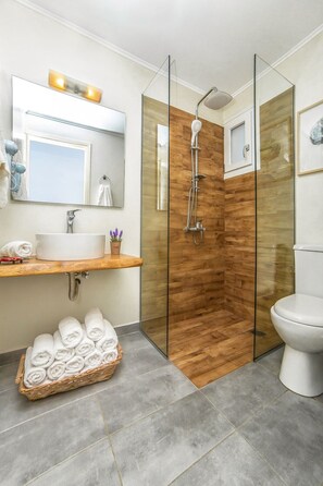 Bathroom - Lotus Studios (Hersonissos)