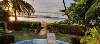 Beachfront 2BR Family Apartment  Courland Bay, Saltwater Pool & Panoramic Views
