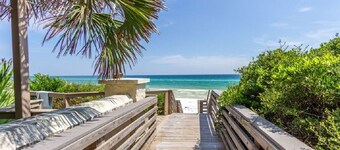 30A-Pelican Circle - 7 Palms Townhome-Steps From A Private Beach/Coastal Lake-