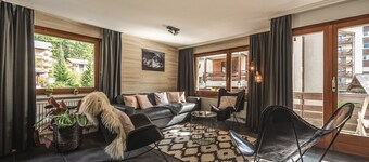 Romantic Venus Premium Gold ; with Fireplace, 5p, centre