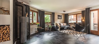 Romantic Venus Premium Gold ; with Fireplace, 5p, centre