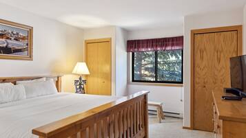 4 chambres, fer et planche à repasser, Wi-Fi, draps fournis