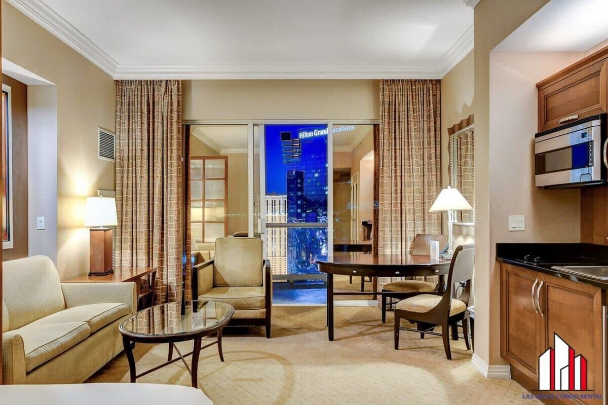 平板电视、办公室