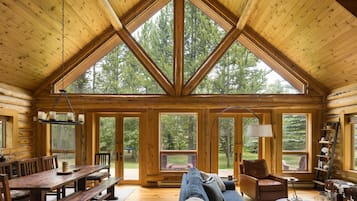 Smart-tv och eldstad