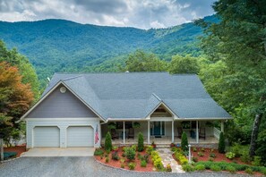 Exterior - Rockdale Lodge-Hot tub-Mountain View -Fire Pit-Pool Table & Ping Pong Table (Whittier)