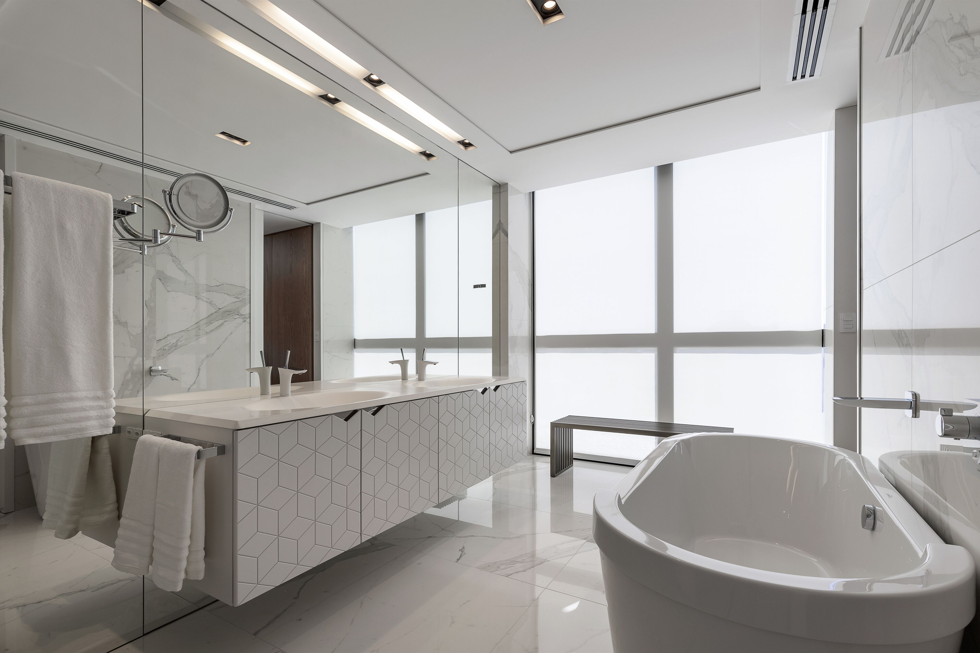 suite lk spa | 1 bedroom, premium bedding, pillow-top beds, minibar