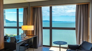 Luxo Frente Mar | Sengetøy av topp kvalitet, senger med overmadrass og minibar