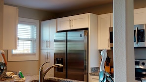 Fridge, microwave, oven, stovetop - 1st Floor, Shared Pool, Hot Tub, Near Marina, Golf Cart Included, Pet Friendly (Port Aransas)