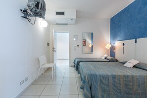 1 bedroom, bed sheets