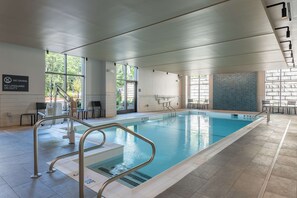 Indoor pool, pool loungers
