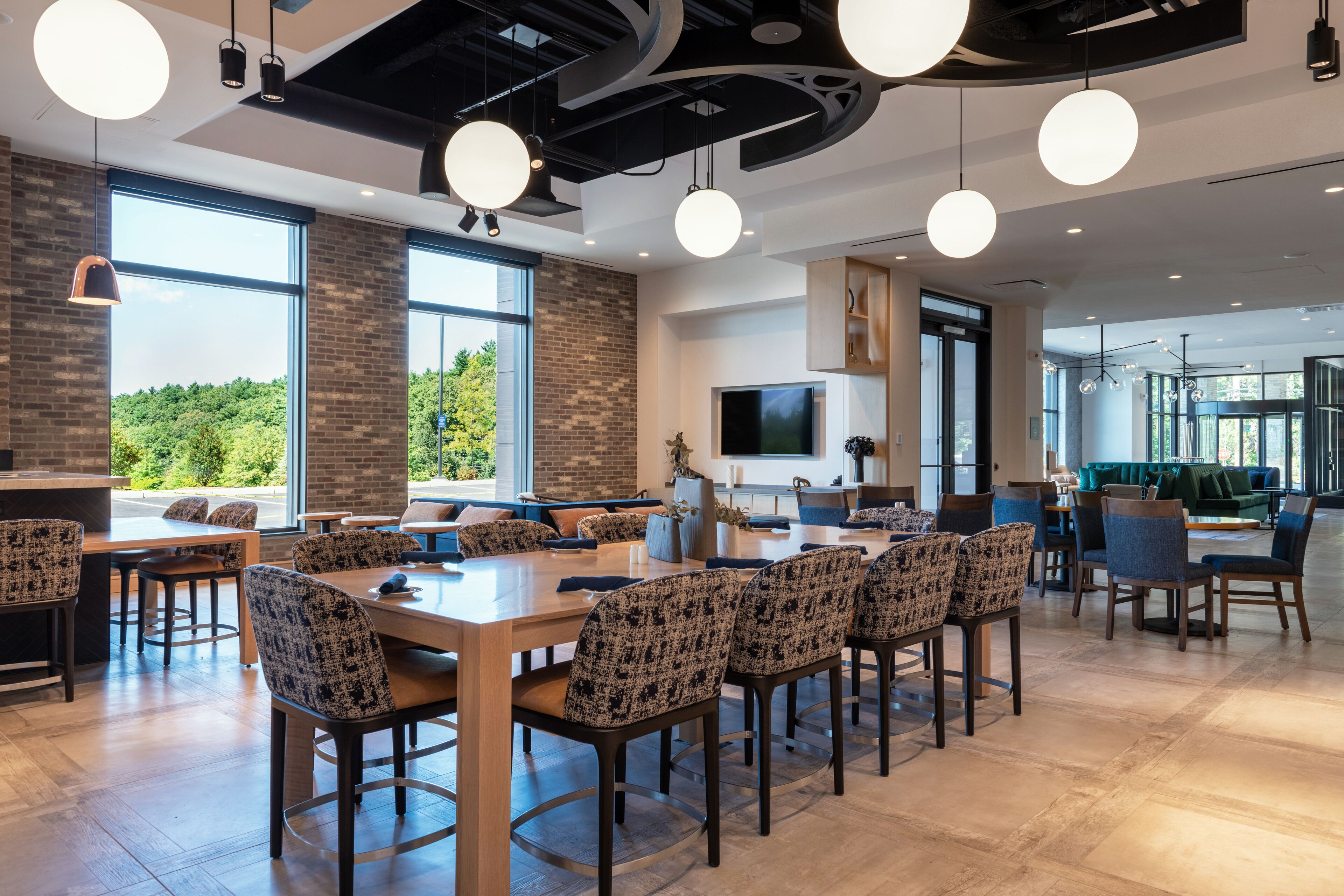 daily buffet breakfast (usd 19.95 per person)