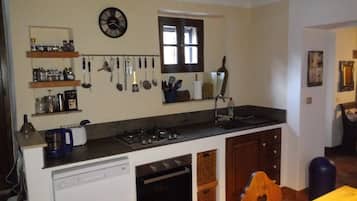 Kühlschrank, Ofen, Herdplatte, Geschirrspüler