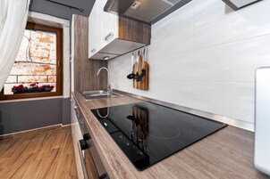 Deluxe Double Room | Private kitchen
