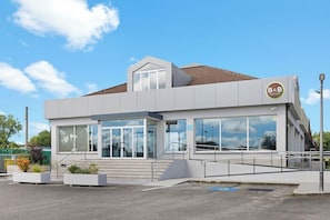 Exterior - B&B Hotel Oviedo (Siero)