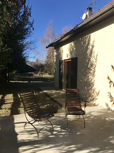 ANCELLE Chalet-style house 160 m2 at the foot of the slopes