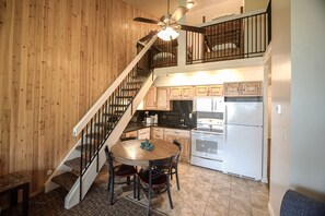 Loft, 1 Bedroom | 1 bedroom, iron/ironing board, free WiFi, bed sheets