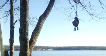Perfect for summer right on twin lake 4 bedroom 2 full bath home