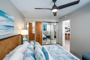 3 bedrooms, in-room safe, iron/ironing board, free WiFi - Oceanfront, two-bedroom, recent full remodel, gorgeous sunsets every night (Kihei)